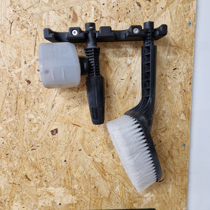 Sieninis laikiklis Kärcher aksesuarams – 4 laikiklių versija