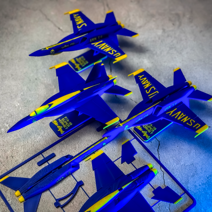 F/A-18 „Blue Angels“ Super Hornet Dėlionė-Kortelė