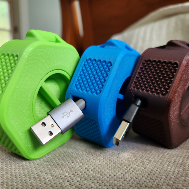 Kabelių tvarkyklė Pro