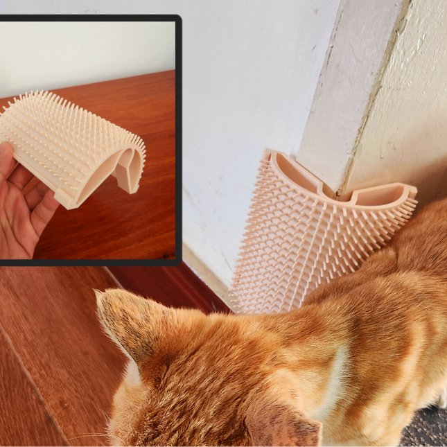 „Pūkelis“ – Sieninis Savaiminio Kailio Priežiūros Šepetys Katėms