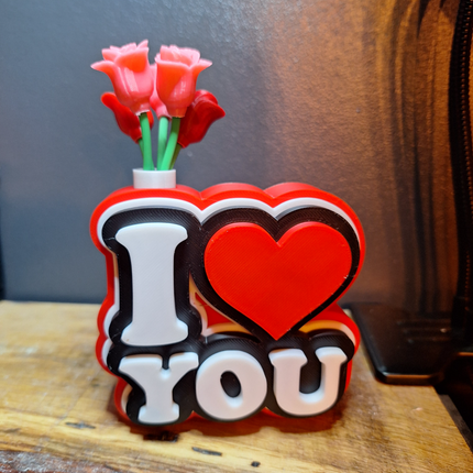 „I Love You“ – Stilinga Žodžių Vaza Meilės Rožėms