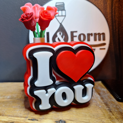 „I Love You“ – Stilinga Žodžių Vaza Meilės Rožėms