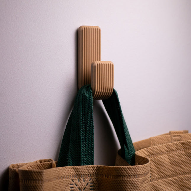 Minimalistinis Sieninis Kabliukas „Modern Edge“