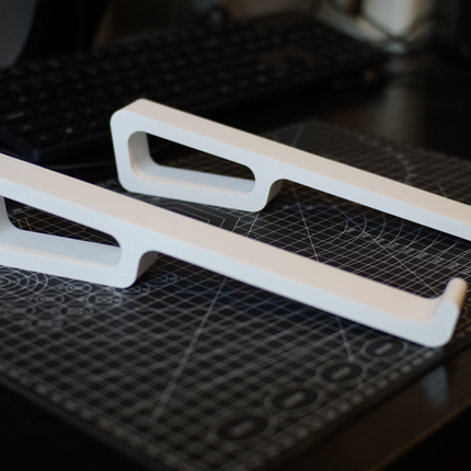 Ergonomiškas nešiojamojo kompiuterio stovas (su vėdinimo technologija)