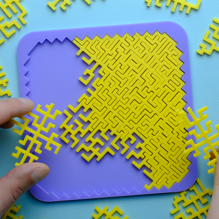 Abstraktus Geometrinis Galvosūkis „Dešimtainis Iššūkis“