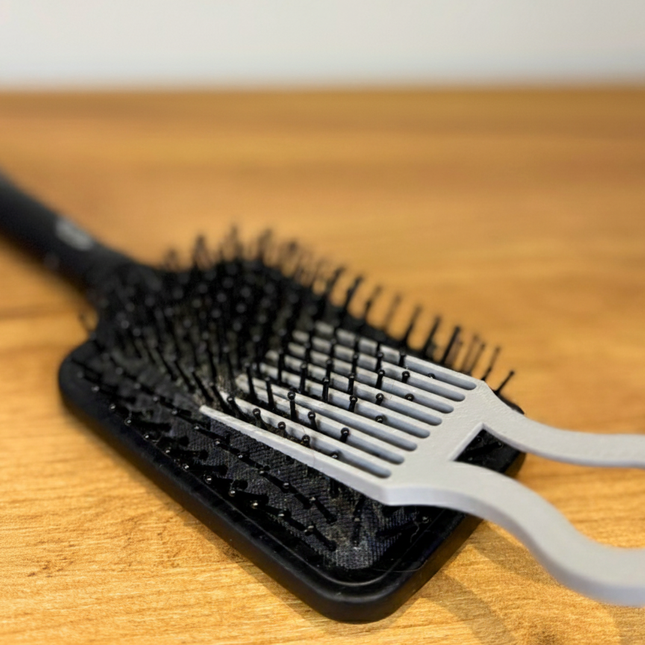 Plaukų Šepečių Ir Šukų Valiklis