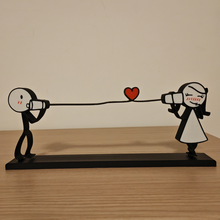 „Connected Hearts“ – Žaisminga Įsimylėjėlių Figūrėlė