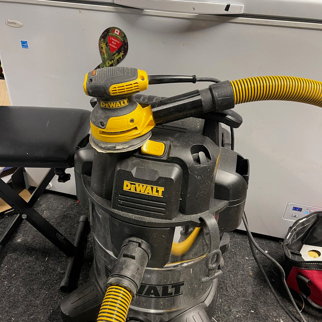 DEWALT Ekscentrinio Šlifuoklio Vakuminis Adapteris su Fiksatoriumi