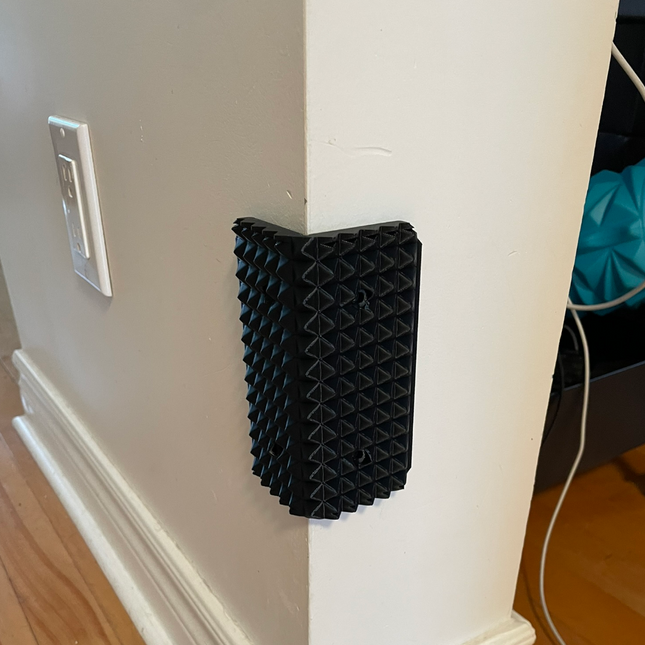 „Pūko Masažas XL“ – Didelio formato Kampinis Savaiminio Priežiūros Šepetys