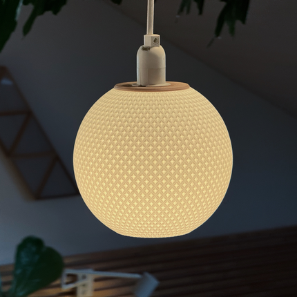 Pakabinamo Šviestuvo Gaubtas „Šachmatų Lenta“ – 15 cm Sfera
