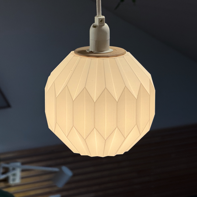 Pakabinamo Šviestuvo Gaubtas „Origami Sfera“ – 15 cm