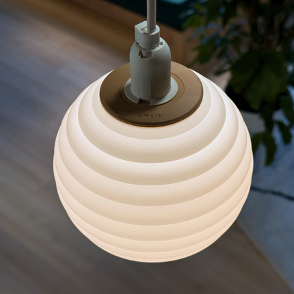 Pakabinamo Šviestuvo Gaubtas „Korinis Avilys“ – 15 cm