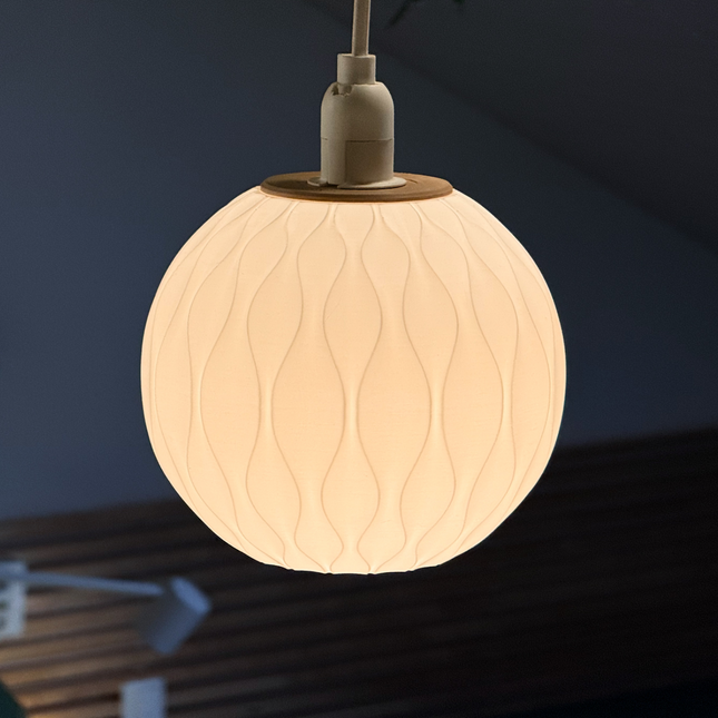 Pakabinamo Šviestuvo Gaubtas „Kreivų Linijų Sfera“ – 15 cm