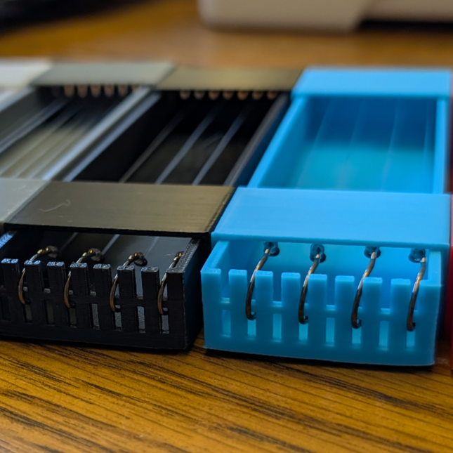 Meškerės pavadėlių laikiklis