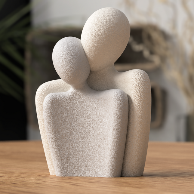 „Eternal Bond“ – Moderni Įsimylėjėlių Skulptūra