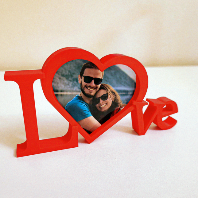 „Love Canvas“ – Trimatis Meilės Rėmelis su širdelėmis