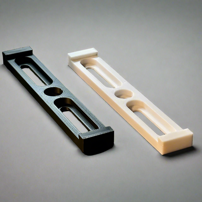 Automobilių berėmiai numerių laikikliai