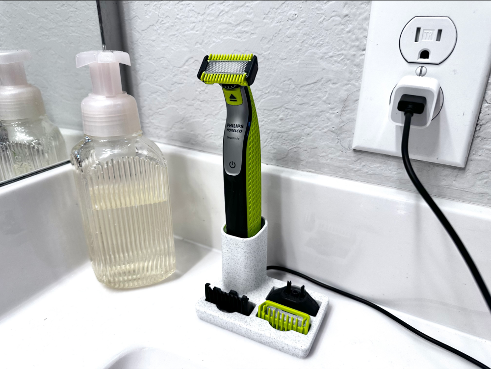 Philips OneBlade stovas (su antgaliais)