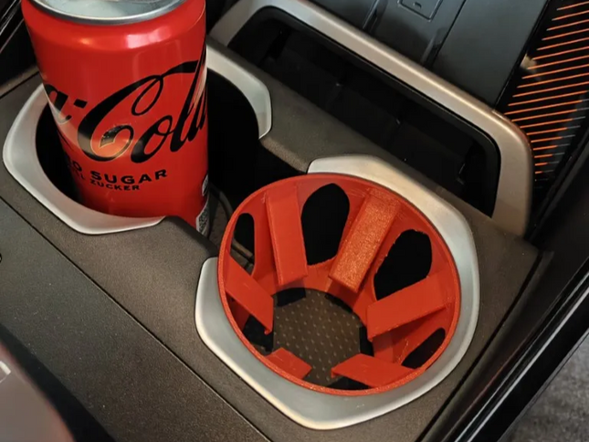 BMW iX1 / X1 / iX2 / X2 (U10/U11) puodelių laikiklis (2vnt.)