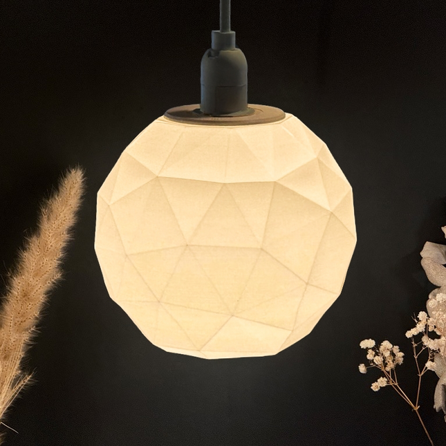 Pakabinamo Šviestuvo Gaubtas „Low Poly Sfera“ – 15 cm
