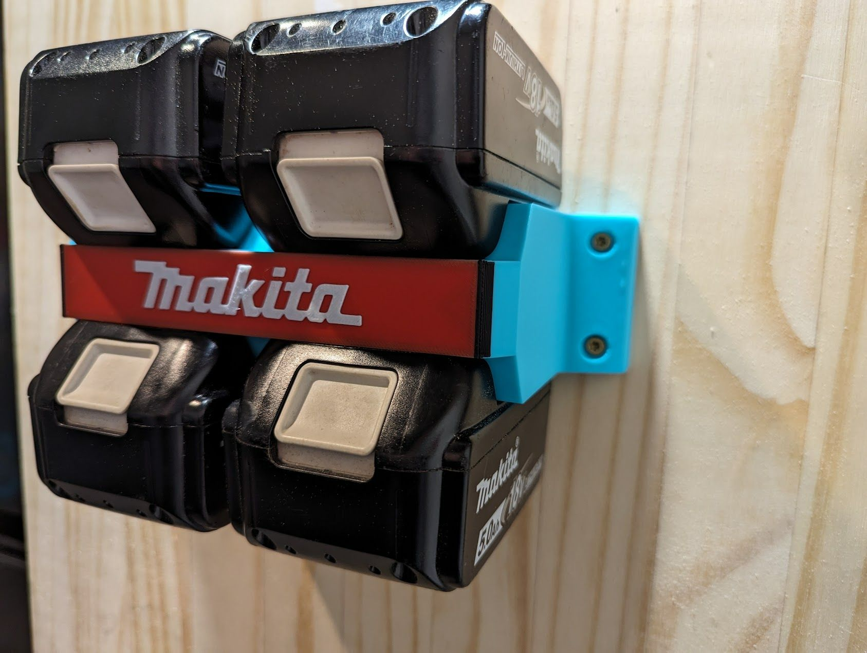 Makita 18 V baterijų sieninis laikiklis