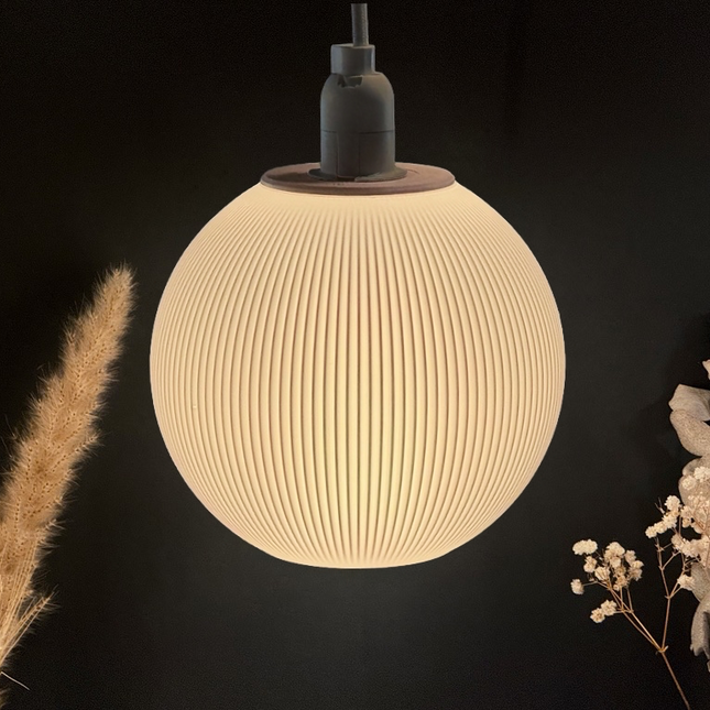 Pakabinamo Šviestuvo Gaubtas „Plyšių Sfera“ – 15 cm (Slits)