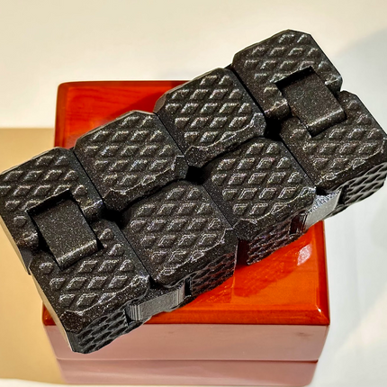 Ergonomiškas Begalybės Kubas (Infinity Cube)